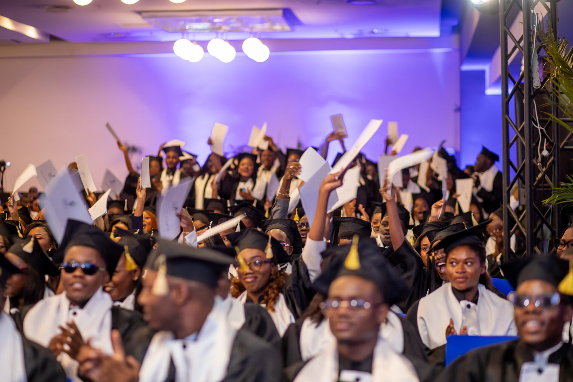 Célébration de l&rsquo;Excellence à BGFI Business School (BBS) : 125 Nouveaux Diplômés à l’Honneur lors d&rsquo;une Cérémonie Mémorable